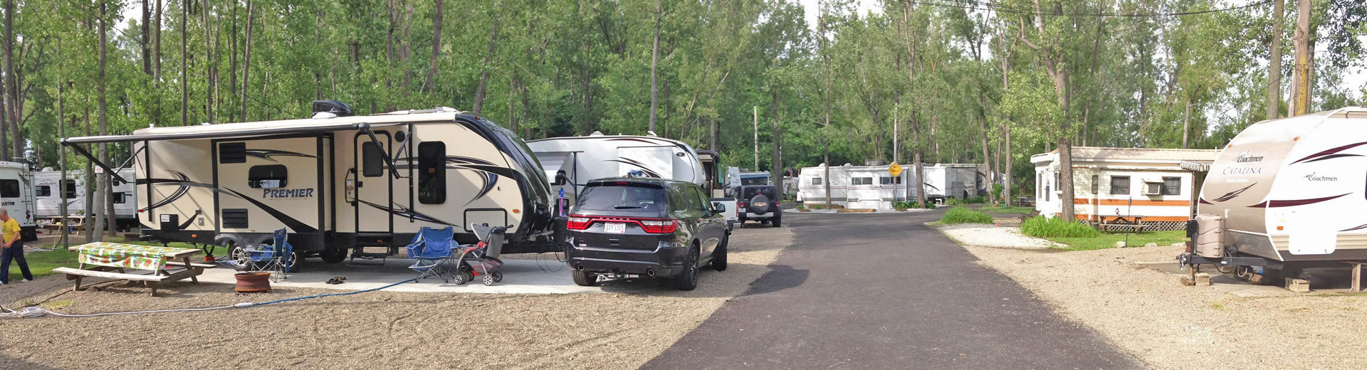 RV campsites at Sara’s Campground